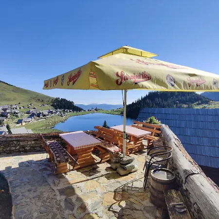 Prokosko 公寓 福伊尼察